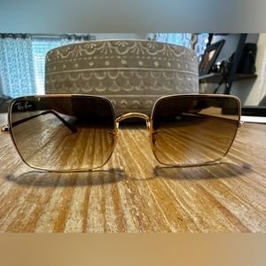 Ray Ban rectangle metal frame sunglasses